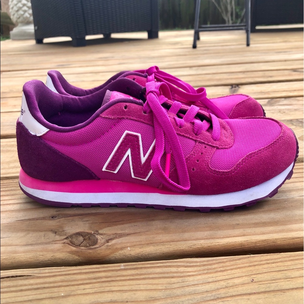 New Balance 311 Running Shoes. W8